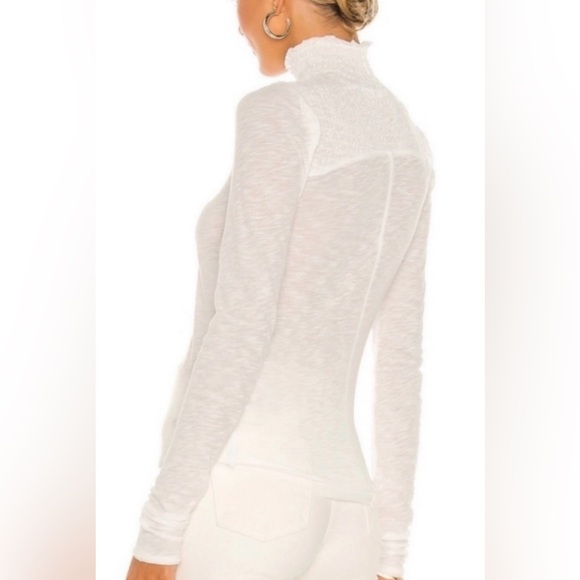 NWT FREE PEOPLE Caroline smocked top XS - Picture 3 of 10